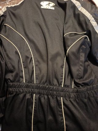 Chaqueta de moto KUM negra
