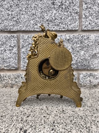 Reloj de Sobremesa Antiguo de Bronce