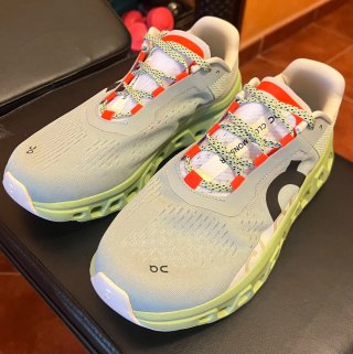 Zapatillas DQ Cloudmonster Verdes Blancas