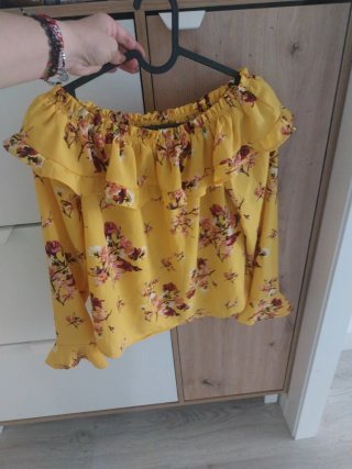Camisa con Volantes Estampada Talla S