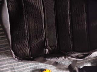 Mochila portátil antirrobo gris