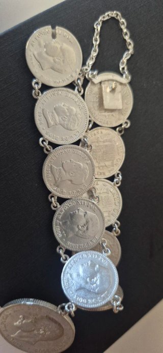 Bracciale in Argento con Monete Spagnole Antiche