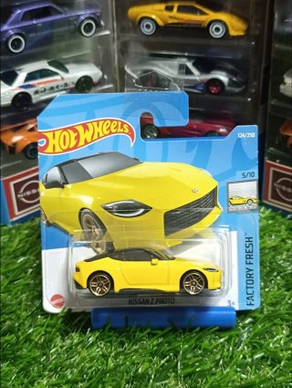 Hot Wheels Nissan Z Proto