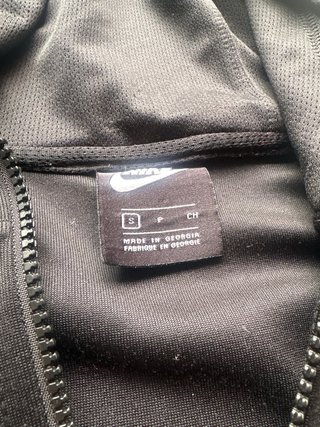Sudadera Nike con cremallera y capucha Talla S