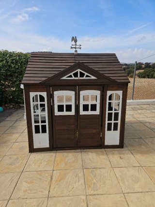 Casa de madera para niños