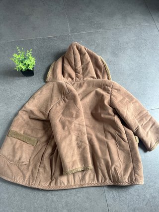 Abrigo niña beige y marrón 5/6 años