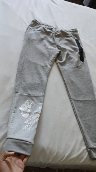 Pantalón Nike Tech Fleece Sportswear Gris
