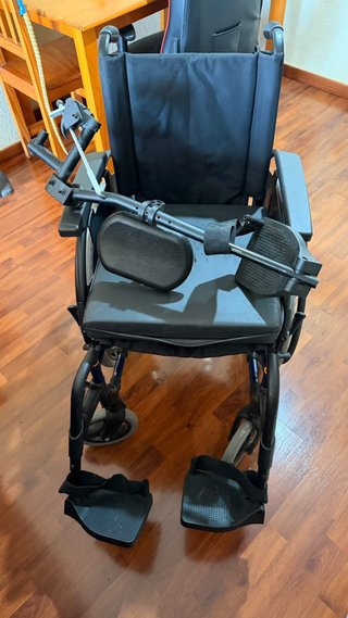 Silla de ruedas con adaptador