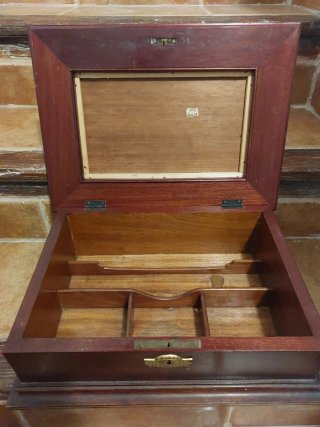 Caja joyero de madera vintage