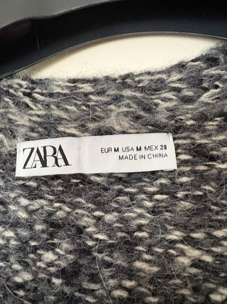 Chaqueta Zara jaspeada gris y blanca
