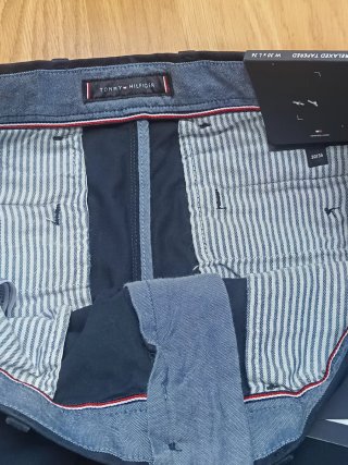 Pantalones Tommy Hilfiger NUEVOS CON ETIQUETAS