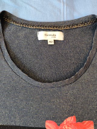 Camiseta azul marino