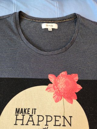 Camiseta azul marino