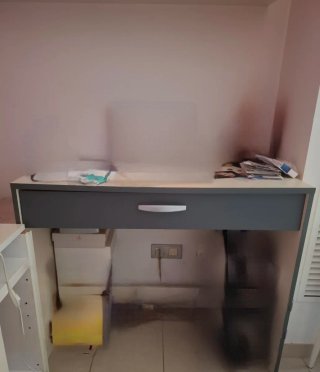2 Mesas de Escritorio con Cajón