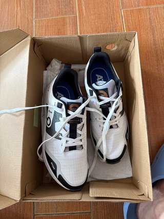 Zapatillas ATOM Hombre Negras y Blancas