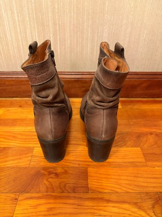 Botines HISPANITAS piel marrón talla 40