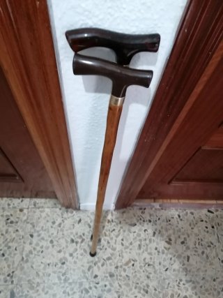 2 Bastones de madera y metal