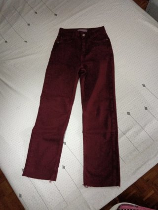 Vaquero Zara Burdeos Talla 32