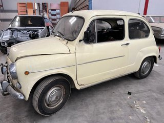 SEAT 600e