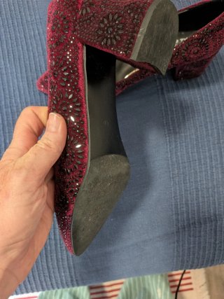 Zapatos Alma en Pena rojos con pedrería