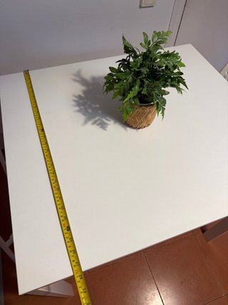 Mesa extensible con 4 sillas