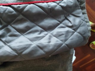 Chaquetón Gris de Doble Botonadura