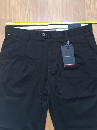 Pantalones Tommy Hilfiger NUEVOS CON ETIQUETAS
