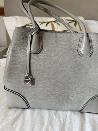 Bolso Michael Kors Gris Piel Texturizada