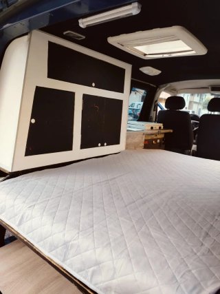Volkswagen Transporter T5 2004