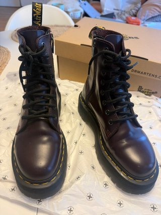 Botas Dr. Martens Jadon Burdeos Talla 38