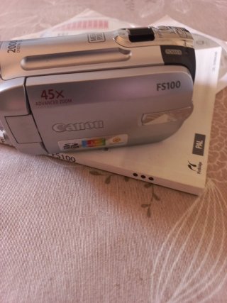 Videocámara Canon FS100