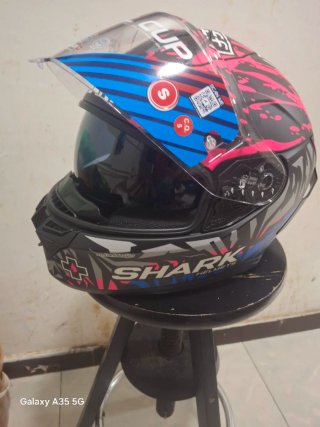 Casco Shark Skwal
