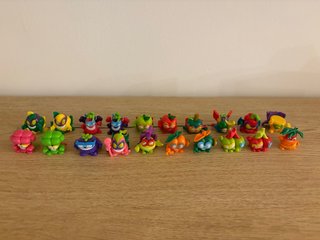 Pack 6: 20 Figuras Superthings Frutas y Verduras