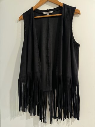 Chaleco Zara flecos ante negro talla única