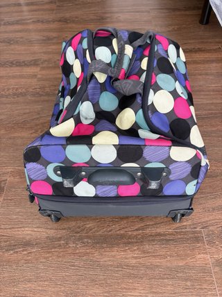 Maleta Roxy con ruedas