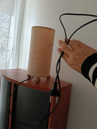 Lámpara de sobremesa cilíndrica