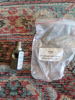 Adaptador en T para manómetro de aceite