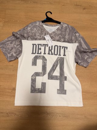 Camiseta Detroit 24 Primark