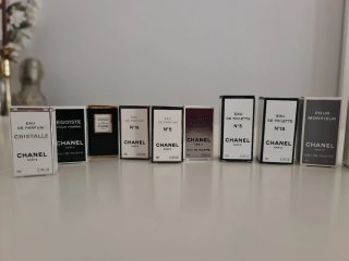 Collezione di 10 Miniature di Profumi Chanel