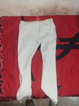 Vaqueros Blancos Rotos Zara Talla S