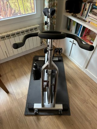 Bicicleta Estática DKN Utility 61