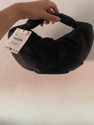 Bolso de mano Zara negro con pedrería