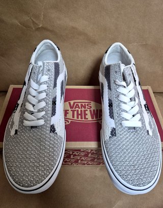 Zapatillas Vans Gris y Blanco