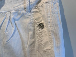 Pantalón blanco de mujer