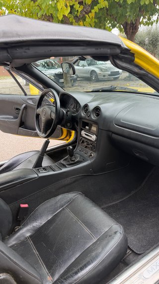 Mazda MX-5 1.8