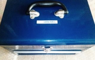 Caja acero para herramientas tipo dremel.
