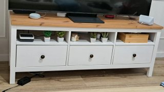 Mesa de televisión Ikea