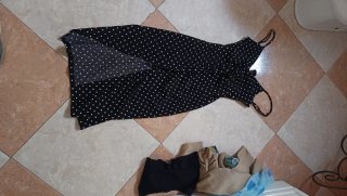 Vestido de mujer Bershka negro lunares