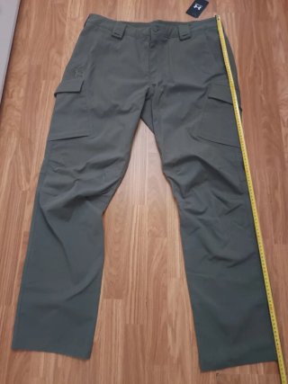Pantalones Under Armour NUEVOS CON ETIQUETAS