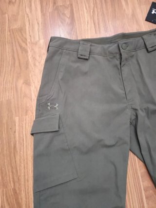 Pantalones Under Armour NUEVOS CON ETIQUETAS